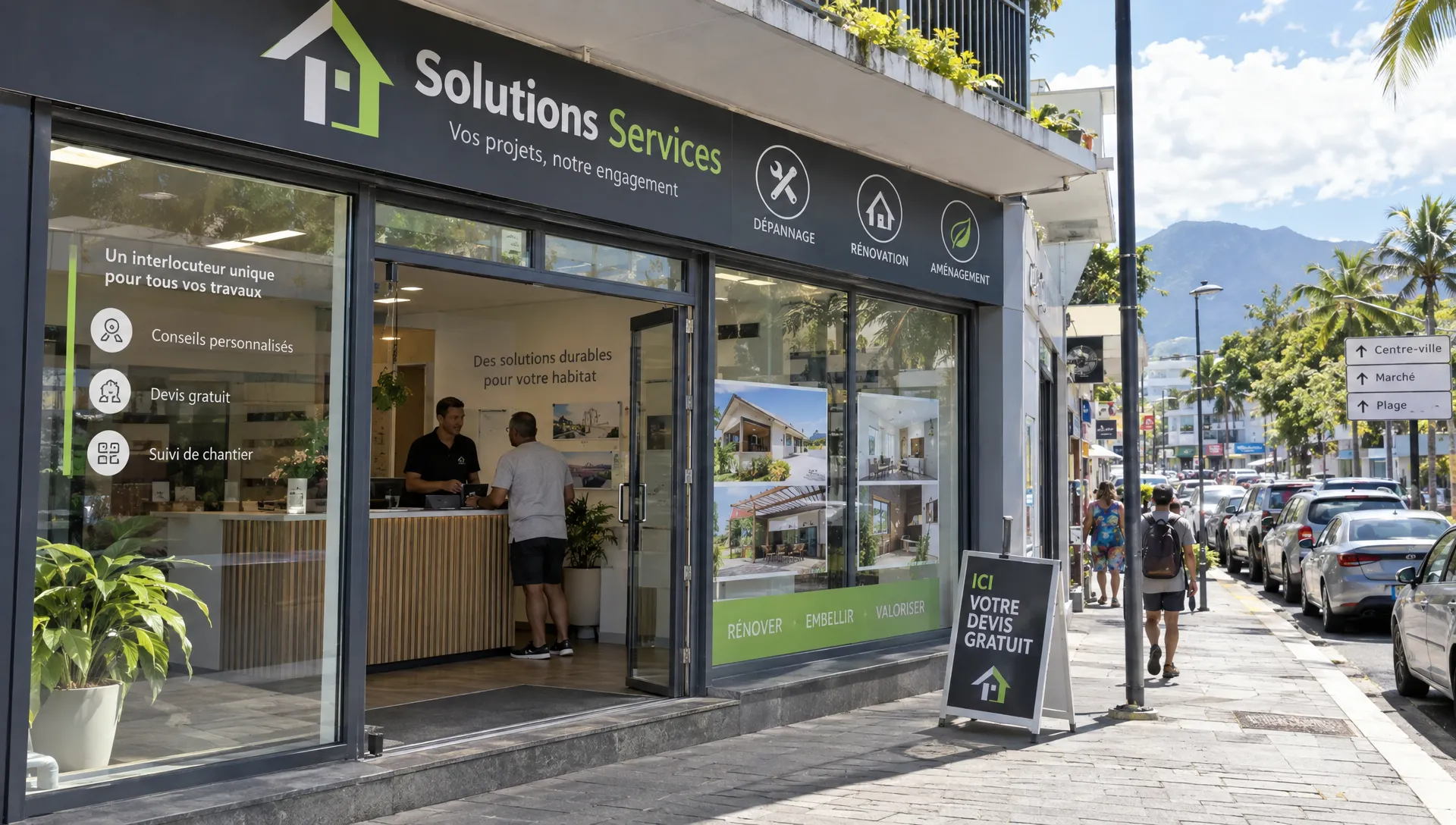Un client échange avec un professionnel à l’accueil d’une entreprise réunionnaise, après une demande de devis en ligne.
